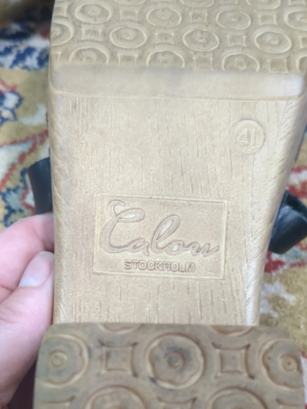 Calou stylish women